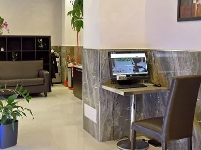 Szálloda Catone District 3*