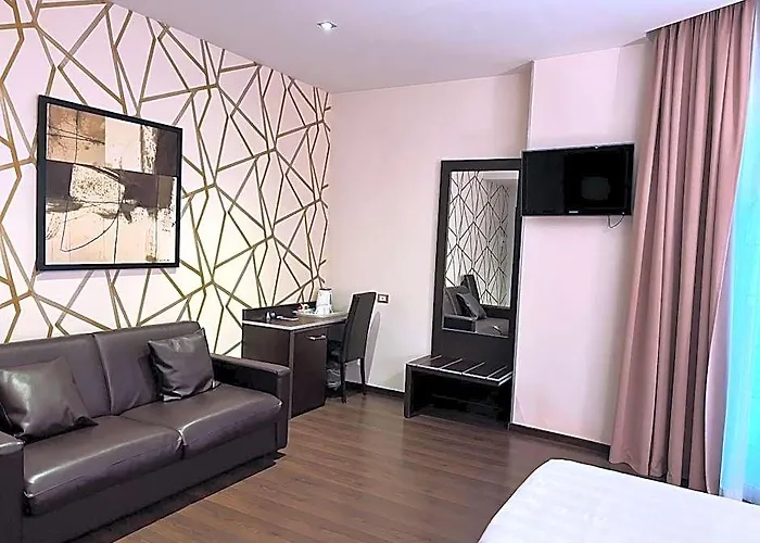 Hotel Catone District